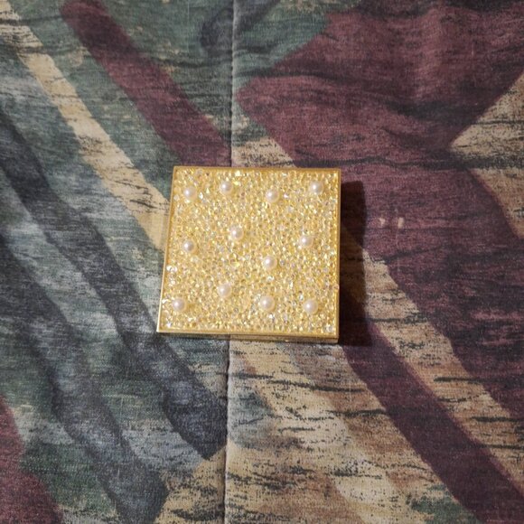 💎✨ Revolution Pro Ultimate Eye Look Palette – Diamonds & Pearls | Brand New - Picture 2 of 3